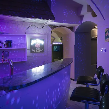 בית נופש The Bachelor Private Club